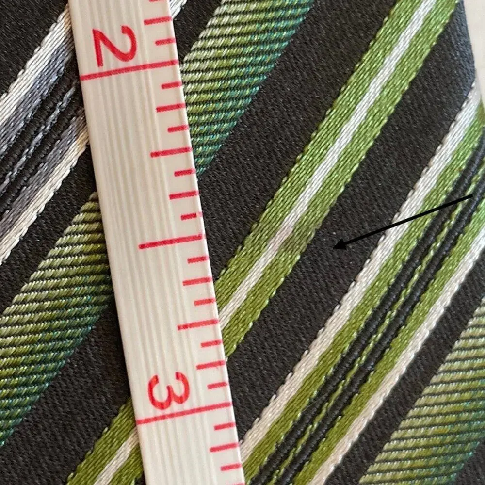 Geoffrey Beene Green Gray Stripe Silk Tie, Minimalist, Preppy, Classic 57